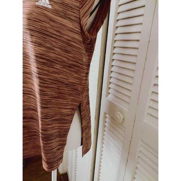 Adidas Climate Top T Shirt Women's Size Medium With Slits Heathered Peach - Picture 5 of 9